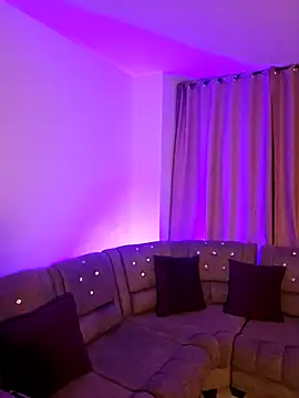 Snapshot of AliishaPss chatting on November 12, 7:31 am AliishaPss online show from November 12, 7:31 am