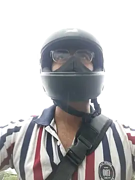 Snapshot of YoursThickDick chatting on October 27, 6:06 am YoursThickDick online show from October 27, 6:06 am