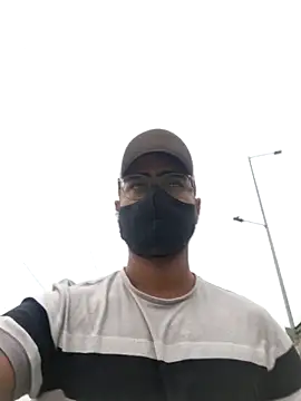 Snapshot of YoursThickDick chatting on October 28, 2:59 am YoursThickDick online show from October 28, 2:59 am