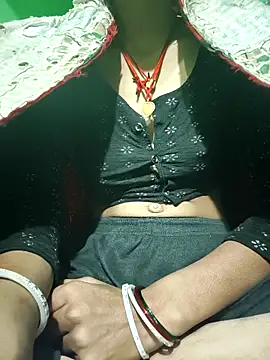 Snapshot of Shreya-couple chatting on November 17, 1:33 am Shreya-couple online show from November 17, 1:33 am