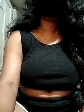 Snapshot of DiyaRoy49 chatting on November 18, 5:39 pm DiyaRoy49 online show from November 18, 5:39 pm