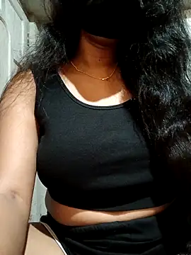 Snapshot of DiyaRoy49 chatting on November 19, 6:35 am DiyaRoy49 online show from November 19, 6:35 am