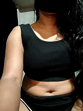 Snapshot of DiyaRoy49 chatting on November 24, 6:24 am DiyaRoy49 online show from November 24, 6:24 am