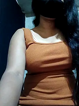 Snapshot of DiyaRoy49 chatting on December 16, 9:47 am DiyaRoy49 online show from December 16, 9:47 am