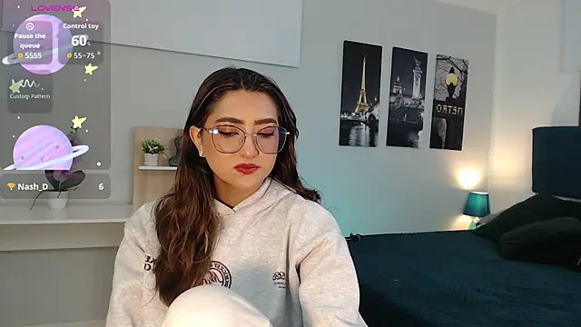 Snapshot of madame_lottie chatting on September 25, 12:42 pm madame lottie online show from September 25, 12:42 pm