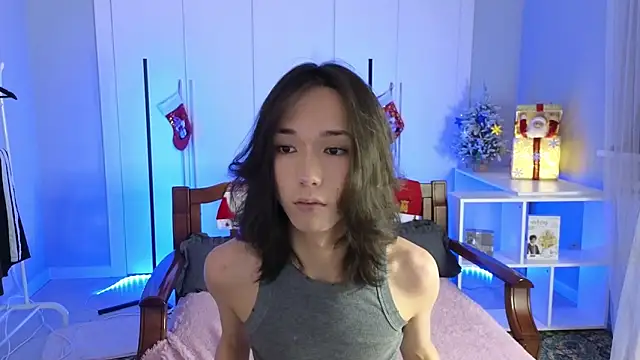 okerriella online show from December 19, 1:07 pm