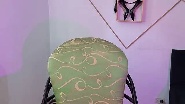 Snapshot of Linda_andrew chatting on January 8, 5:04 pm Linda andrew online show from January 8, 5:04 pm