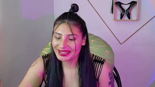 Snapshot of Linda_andrew chatting on January 10, 4:09 pm Linda andrew online show from January 10, 4:09 pm