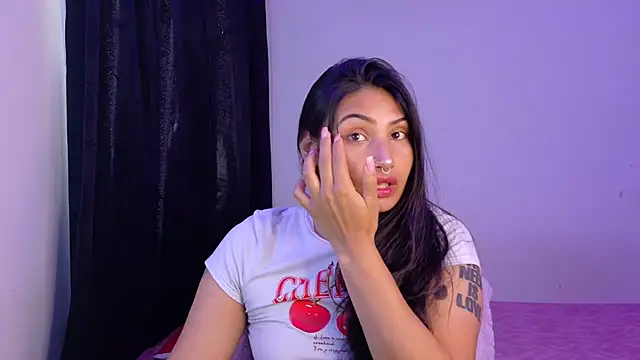 Snapshot of Linda_andrew chatting on July 31, 3:22 pm Linda andrew online show from July 31, 3:22 pm