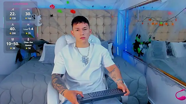 Thomas moon online show from October 26, 1:39 pm