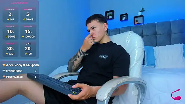 Thomas moon online show from December 20, 10:33 am