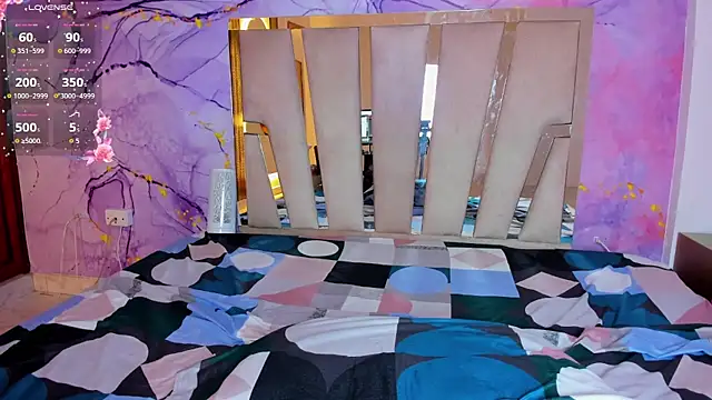 Snapshot of Elowen_Clark chatting on October 23, 7:56 pm Elowen Clark online show from October 23, 7:56 pm