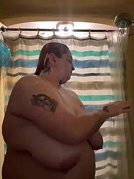 vanessraine online show from January 7, 6:05 am