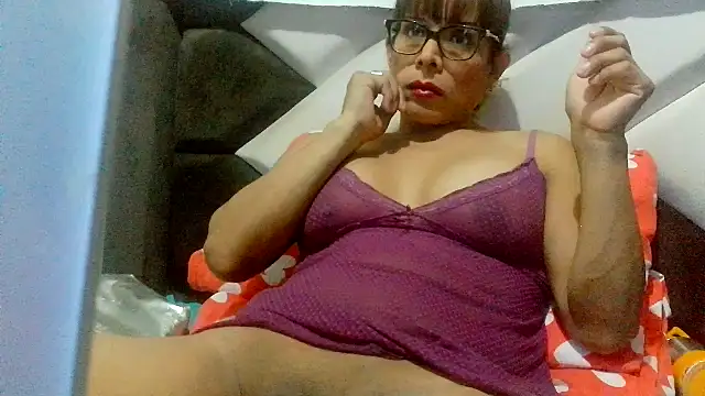 Snapshot of kelly15055 chatting on July 2, 6:08 am kelly15055 online show from July 2, 6:08 am
