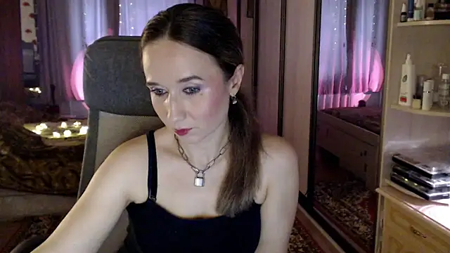 ClassyInna online show from October 31, 5:08 am