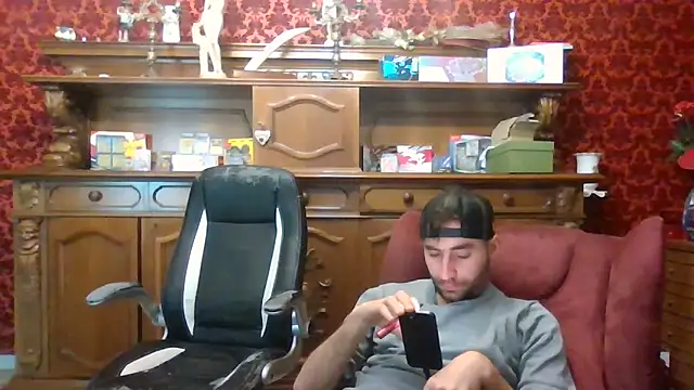 Torissimo92 online show from February 5, 1:05 pm