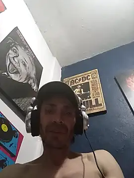 Snapshot of githot chatting on September 28, 5:57 am githot online show from September 28, 5:57 am