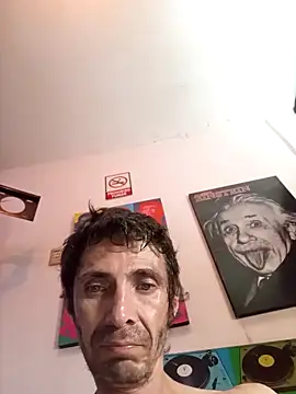 Snapshot of githot chatting on October 4, 8:34 am githot online show from October 4, 8:34 am