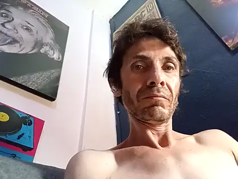 Snapshot of githot chatting on November 4, 8:24 am githot online show from November 4, 8:24 am