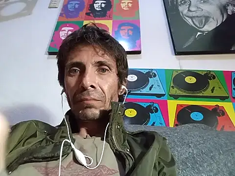 Snapshot of githot chatting on November 7, 7:19 am githot online show from November 7, 7:19 am