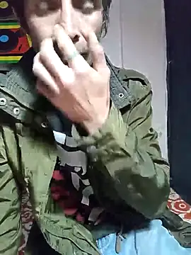 Snapshot of githot chatting on November 10, 8:13 am githot online show from November 10, 8:13 am