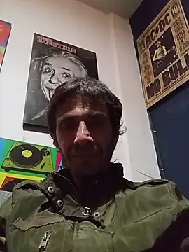 Snapshot of githot chatting on November 16, 9:37 am githot online show from November 16, 9:37 am