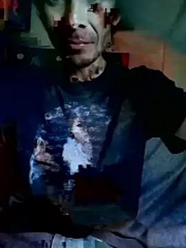 Snapshot of githot chatting on December 15, 7:23 am githot online show from December 15, 7:23 am