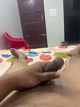 jackyw online show from April 25, 2:47 pm