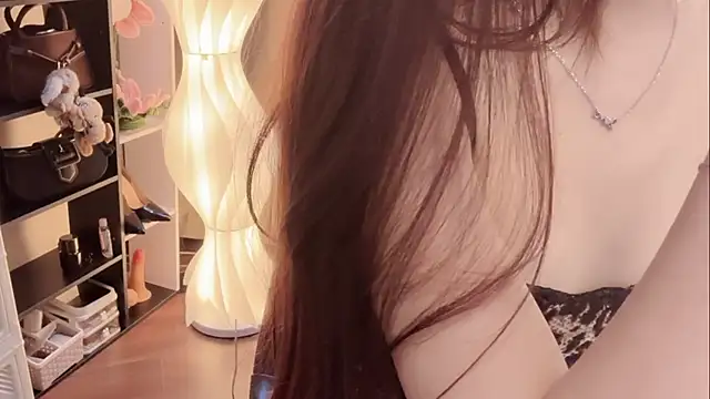 Shenlly online show from June 19, 1:21 am
