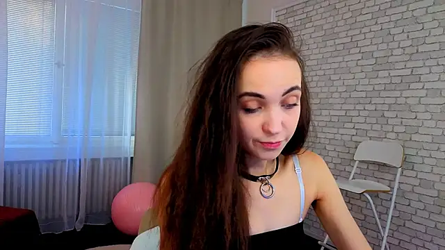 EllaSteele online show from September 18, 1:35 pm