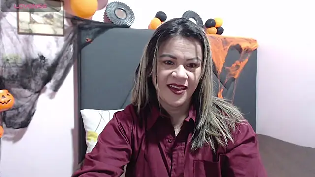 pamela echeverria online show from October 18, 10:49 am