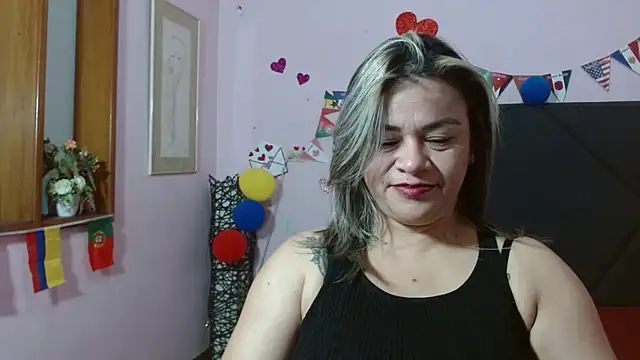 pamela echeverria online show from July 16, 11:27 am