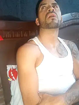 Snapshot of Alexsexygamer chatting on February 4, 8:25 pm Alexsexygamer online show from February 4, 8:25 pm