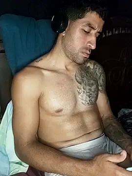 Snapshot of Alexsexygamer chatting on February 7, 12:47 am Alexsexygamer online show from February 7, 12:47 am