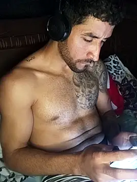 Snapshot of Alexsexygamer chatting on February 13, 1:56 am Alexsexygamer online show from February 13, 1:56 am