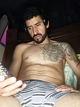 Snapshot of Alexsexygamer chatting on March 12, 2:29 am Alexsexygamer online show from March 12, 2:29 am