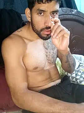 Snapshot of Alexsexygamer chatting on June 27, 10:48 pm Alexsexygamer online show from June 27, 10:48 pm