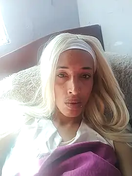 Snapshot of catrina_love chatting on September 13, 9:58 pm catrina love online show from September 13, 9:58 pm