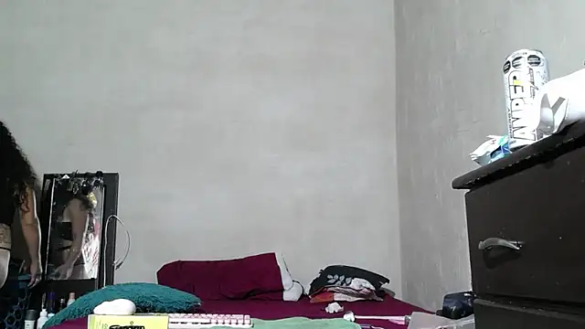 Snapshot of CataleyaRosee chatting on May 6, 7:24 am CataleyaRosee online show from May 6, 7:24 am