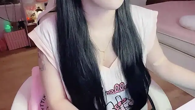 keelinnn19 online show from March 17, 9:18 pm