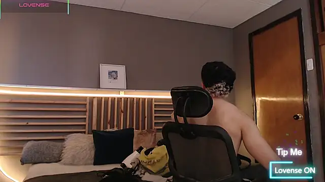 PaulEvens online show from February 11, 1:05 pm