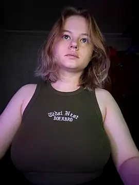 Snapshot of SlipperSherry chatting on October 9, 4:49 pm SlipperSherry online show from October 9, 4:49 pm