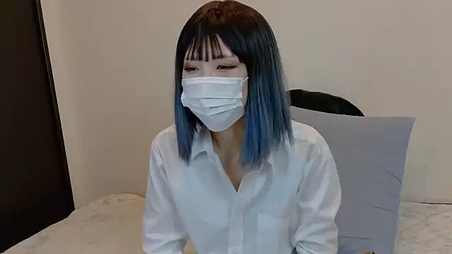 sarina at online show from January 19, 9:35 am