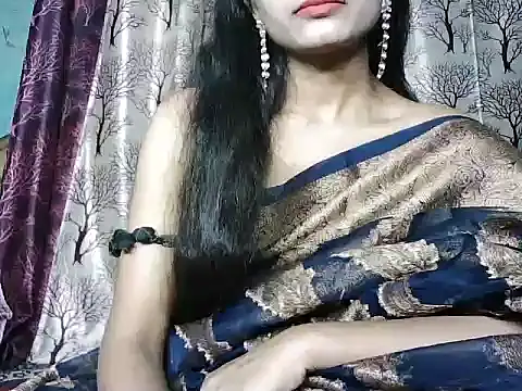 ROSE GOLDE online show from November 6, 7:42 am