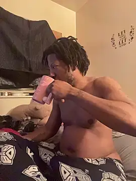 viceutk1 online show from March 17, 6:39 am