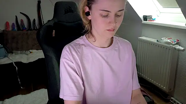 Melly4You online show from May 21, 3:19 pm