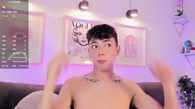 Snapshot of evan_voss chatting on October 4, 9:24 pm evan voss online show from October 4, 9:24 pm