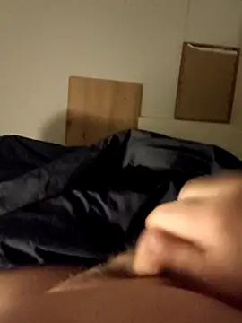 Snapshot of Tupfen chatting on March 1, 6:04 am Tupfen online show from March 1, 6:04 am