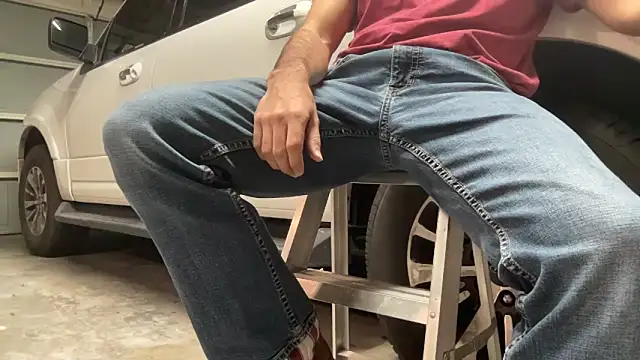 Snapshot of HorneyCowboy154 chatting on September 25, 10:24 pm HorneyCowboy154 online show from September 25, 10:24 pm