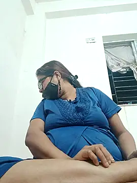 Elie couple143 online show from November 11, 6:41 pm